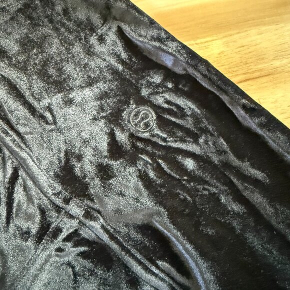 Lululemon Velvet Wunder Lounge High-Rise Tight 28" - Size 4 - Picture 4 of 5